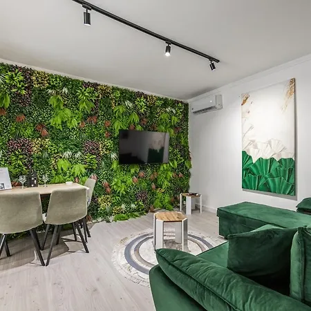 Daire Luxe 1 By Pikhost Shkodër