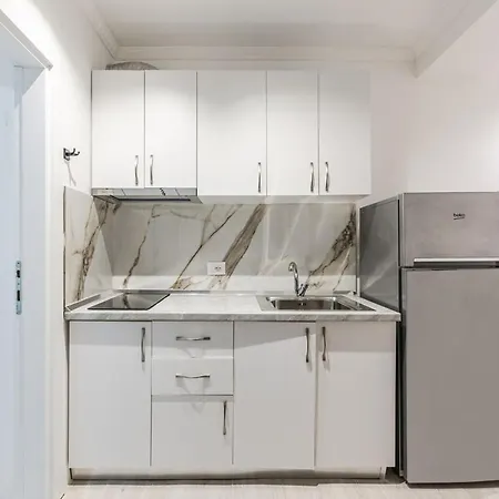 Luxe 1 By Pikhost Daire