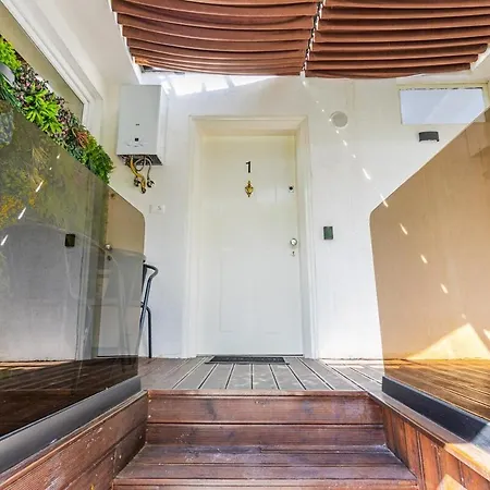 Luxe 1 By Pikhost Daire Shkodër