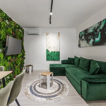 Apartment Luxe 1 By Pikhost *