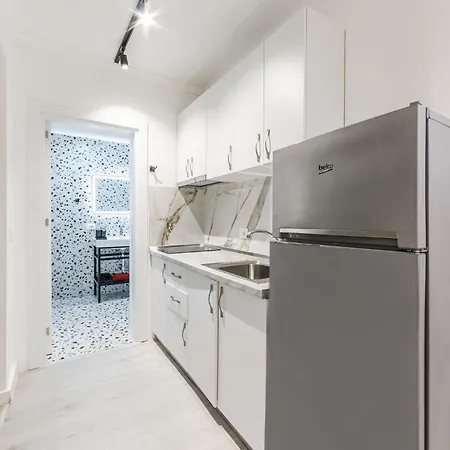 Luxe 1 By Pikhost Shkodër